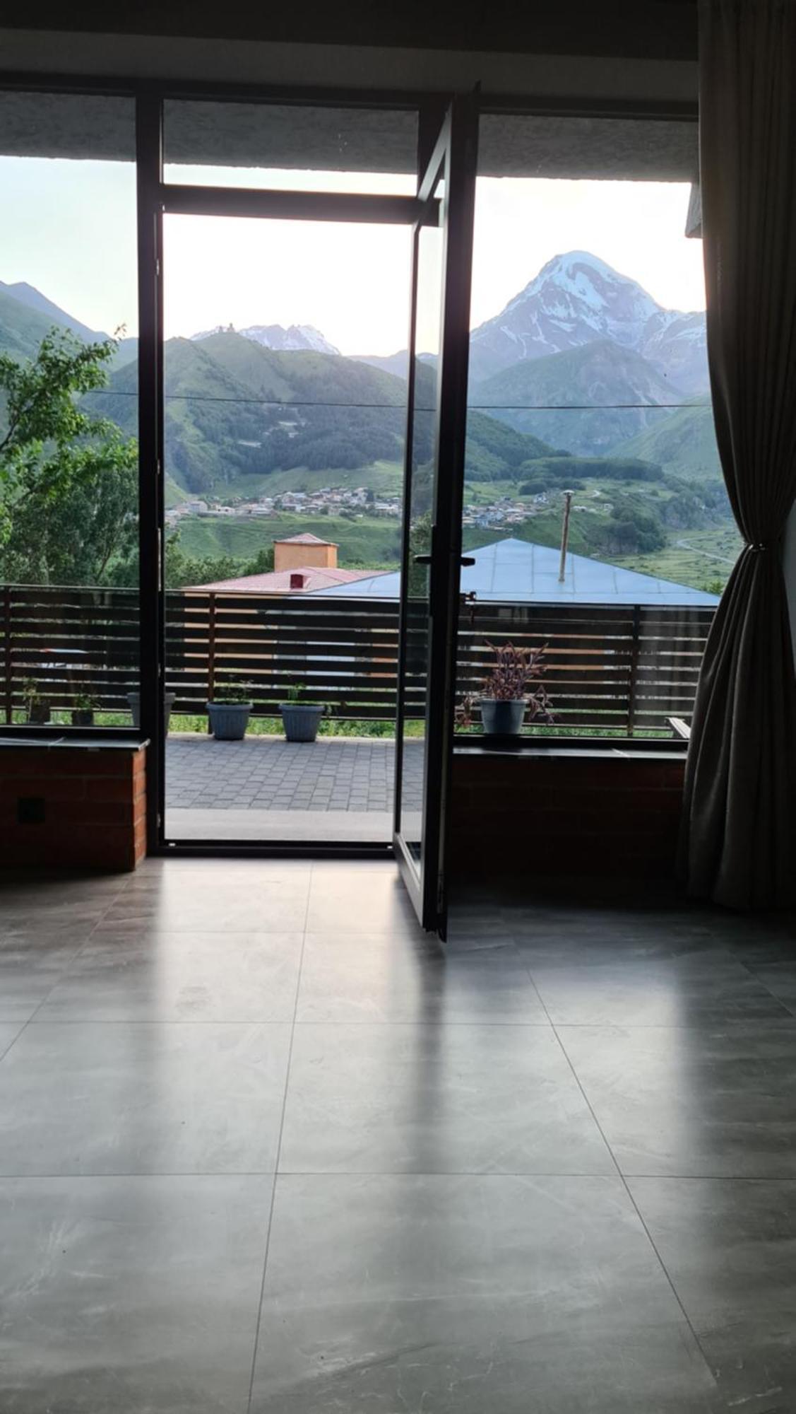 Best View Kazbegi Екстериор снимка