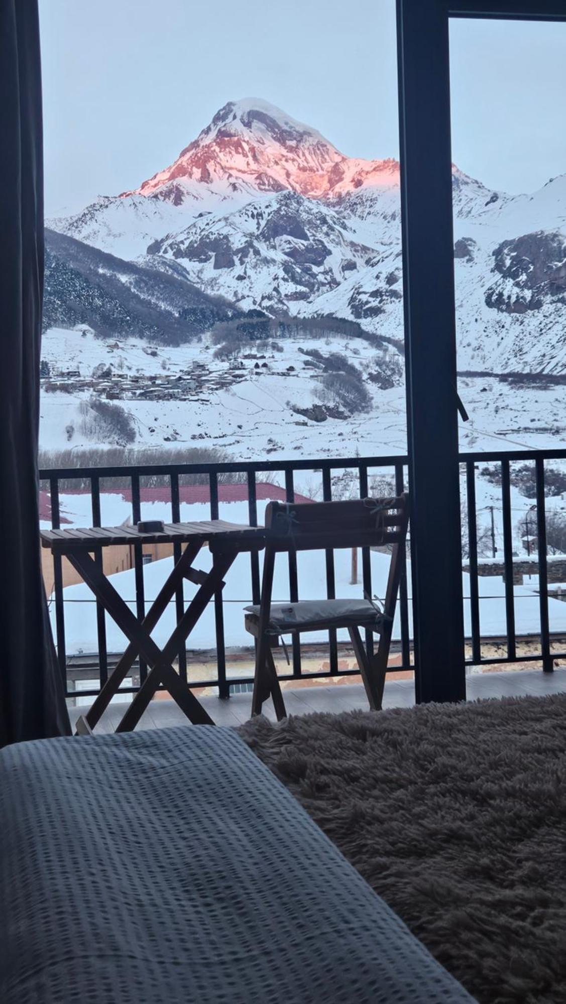 Best View Kazbegi Екстериор снимка