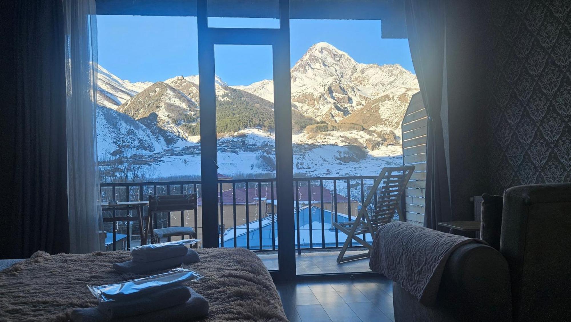 Best View Kazbegi Стая снимка